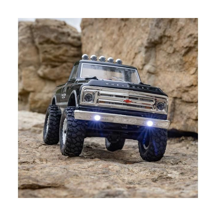 Axial SCX24 Chevrolet C10 1967 1:24 4WD RTR oranžový