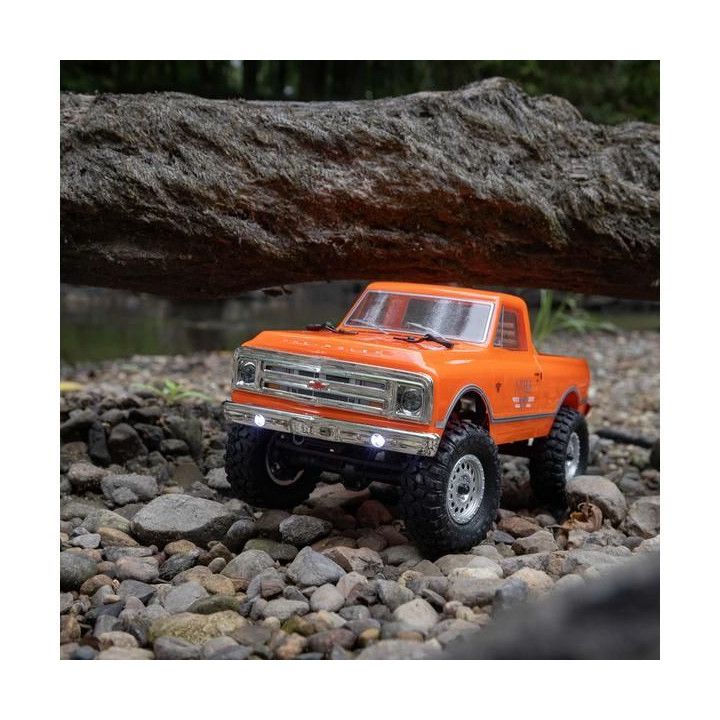 Axial SCX24 Chevrolet C10 1967 1:24 4WD RTR černý