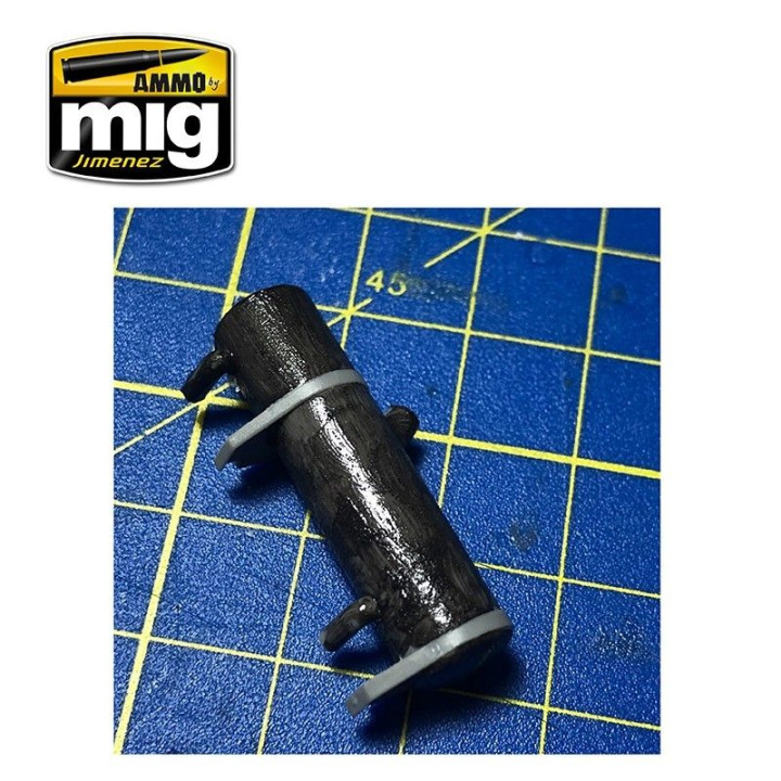Anti-Slip Paste - Black Color (for 1/72 & 1/48 scales) 20ml