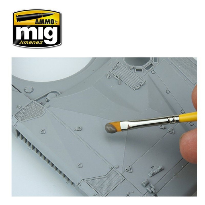 Anti-Slip Paste - Brown Color (for 1/35 scale) 20ml