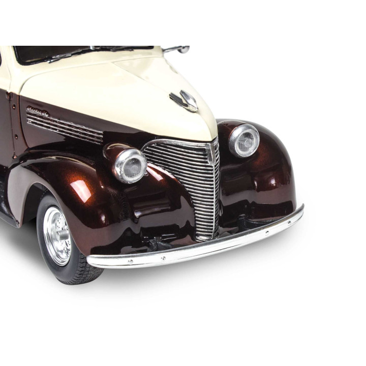 Plastic ModelKit MONOGRAM auto 4529 - 1939 Chevy Sedan Delivery (1:24)