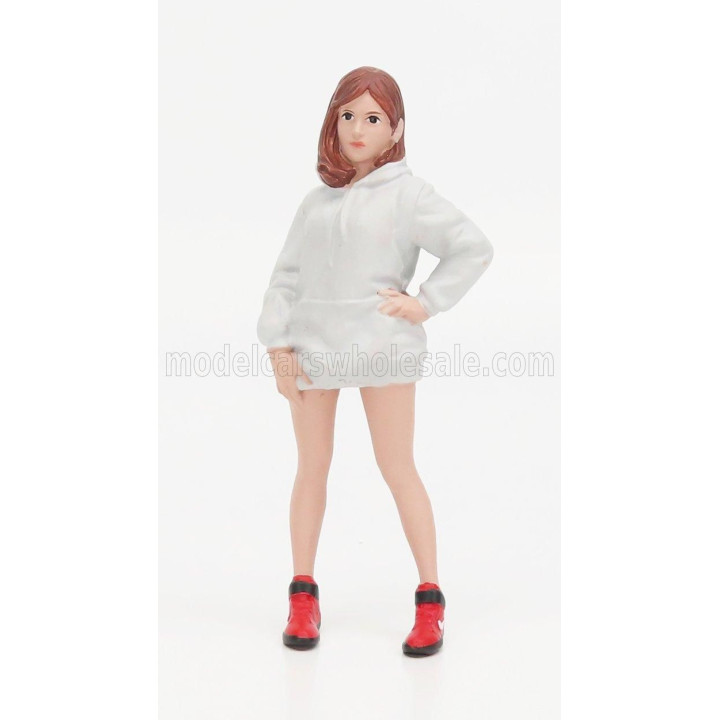 AMERICAN DIORAMA FIGURES GIRL HIP HOP - 2 - GREY 1/24