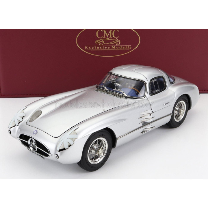 CMC MERCEDES BENZ 300 SLR UHLENHAUT COUPE N 15 SWEDEN GP 1955 - SILVER 1/18