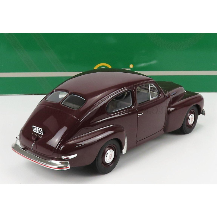 CULT SCALE MODELS VOLVO PV444 1947 - BROWN 1/18