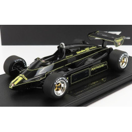 GP REPLICAS LOTUS F1  91 N 11 SEASON 1982 E.DE ANGELIS - CON VETRINA - WITH SHOWCASE - BLACK 1/18