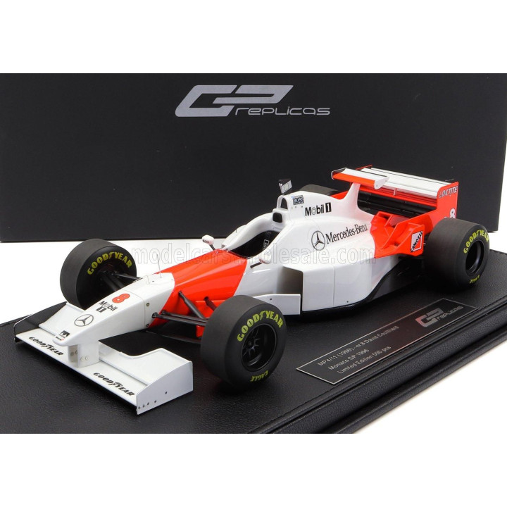 GP REPLICAS McLAREN F1  MP4/11 3.0L V10 TEAM MERCEDES CENTRAL WING N 8 2nd MONACO GP 1996 DAVID COULTHARD - CON VETRINA - WITH S