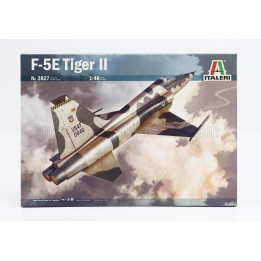 ITALERI NORTHROP F-5E TIGER II MILITARY AIRPLANE 1962 1/48