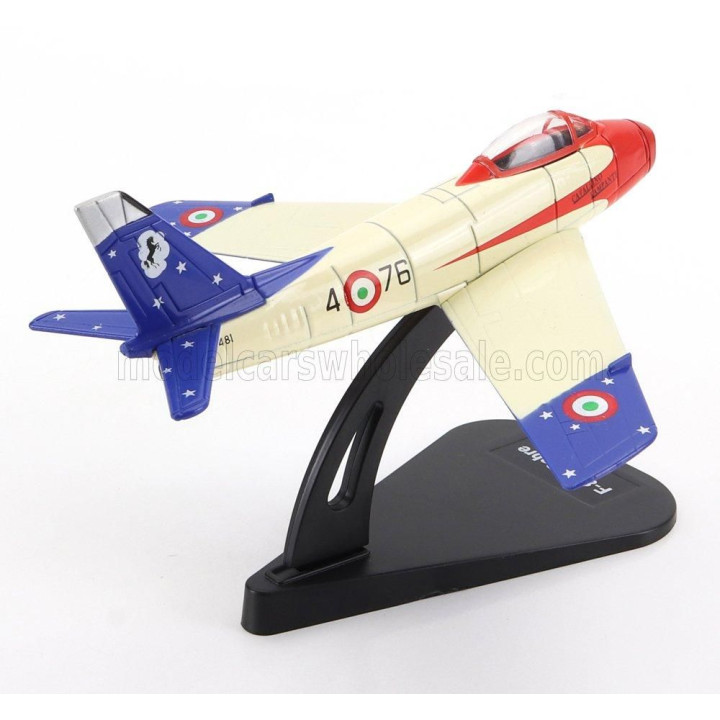 ITALERI NORTH AMERICAN F-86E SABRE MILITARY AIRPLANE 1961 - CREAM RED BLUE 1/100