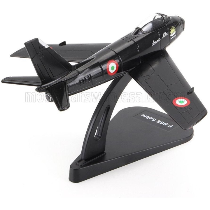 ITALERI NORTH AMERICAN F-86E SABRE MILITARY AIRPLANE 1961 - BLACK 1/100