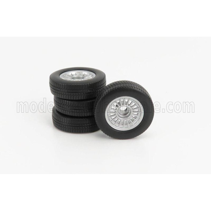 KK SCALE ACCESSORIES SET 4X WHEELS AND TYRE FOR 3-SERIES 323i (E21) 1975 - BLACK SILVER 1/18