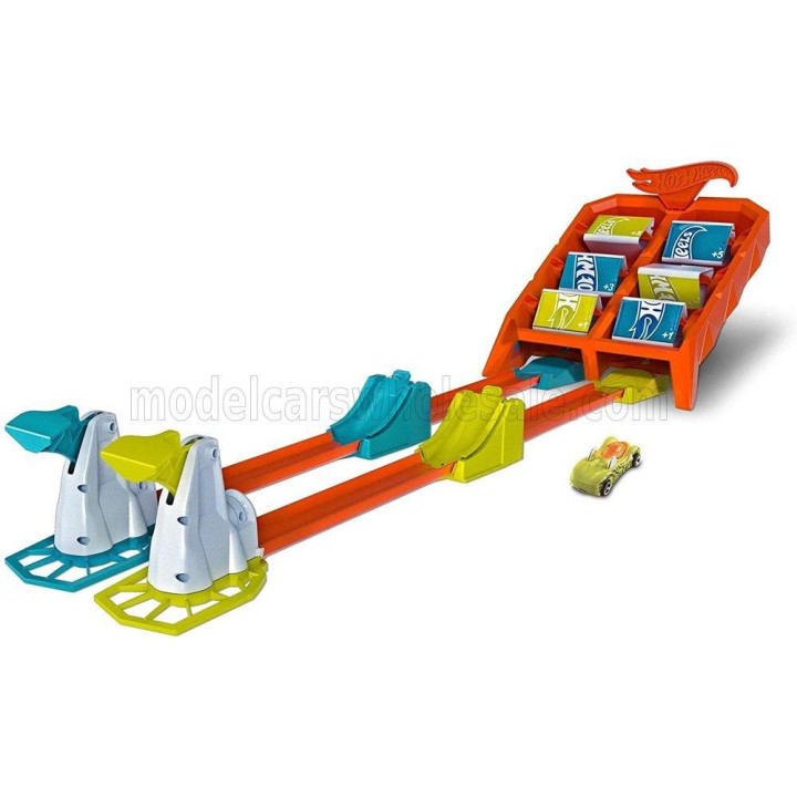 MATTEL HOT WHEELS ACCESSORIES LAUNCH ACROSS CHALLENGE WITH CAR - VARIOUS 1/64