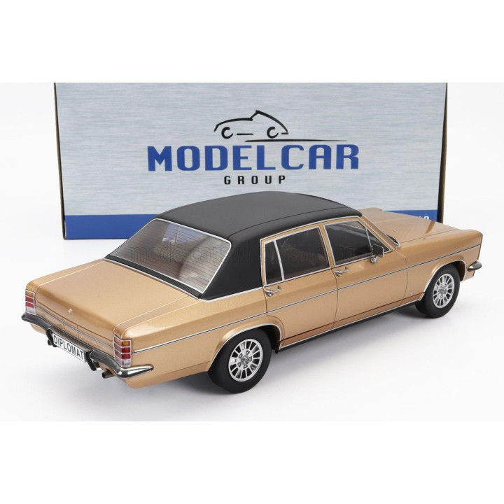 MCG OPEL DIPLOMAT B 1972 - GOLD BLACK 1/18