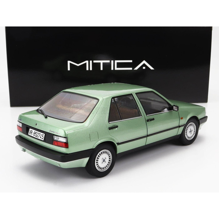 MITICA DIECAST FIAT CROMA 2.0 TURBO IE 1988 - GREEN MET CEYLON 359 1/18