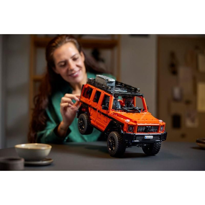 LEGO Technic - Mercedes-Benz G 500 PROFESSIONAL Line