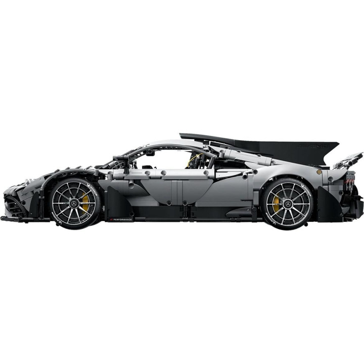 AMG One - stavebnice z kostek