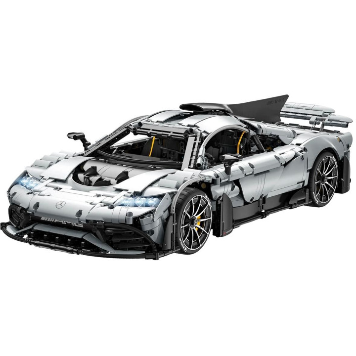 AMG One - stavebnice z kostek