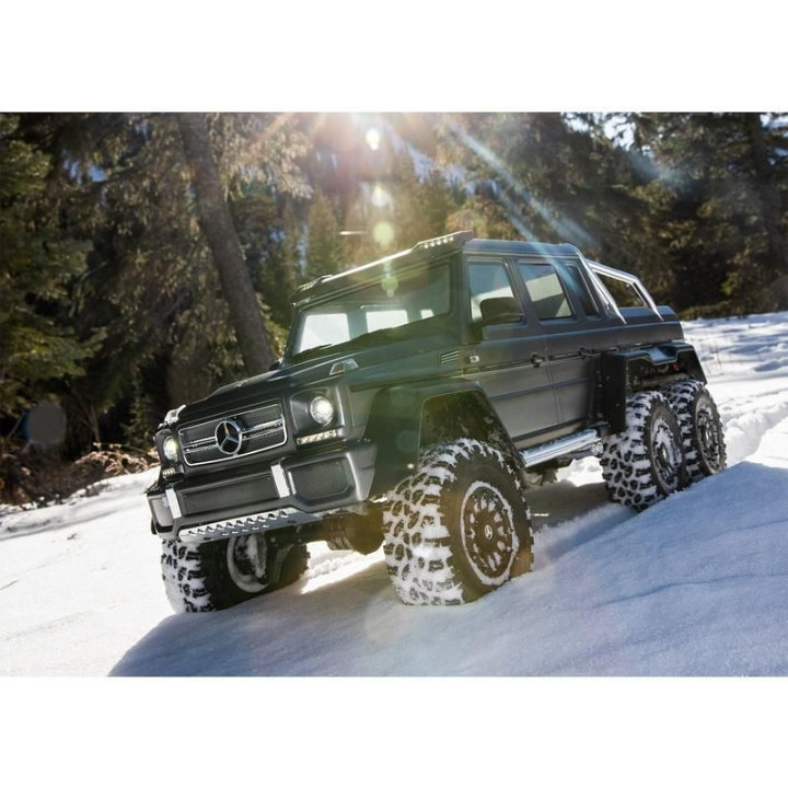 Traxxas TRX-6 Mercedes G 63 6x6 1:10 RTR stříbrný