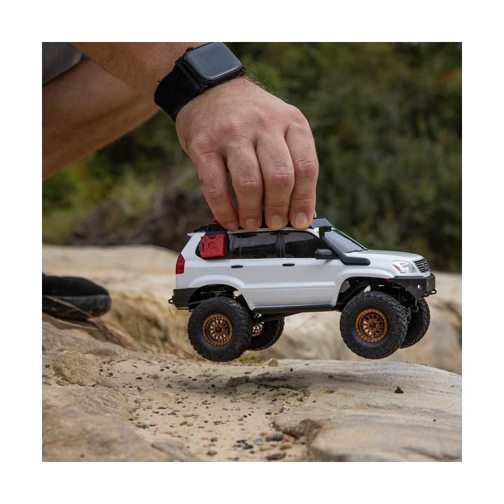 Axial SCX24 Lexus GX 470 1:24 4WD RTR bílý