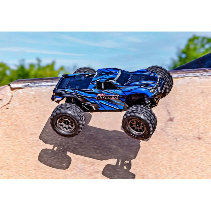 Traxxas Mini Maxx 1:12 BL-2s RTR černý