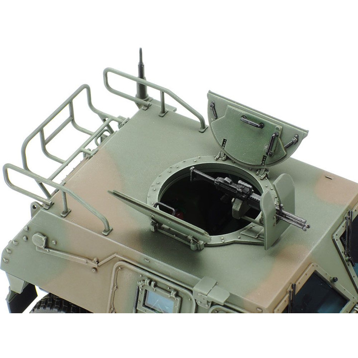 Tamiya 35368 JGSDF Light Armored Vehicle 1:35