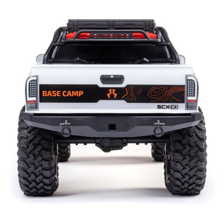 Axial SCX10 III Base Camp 4WD 1:10 RTR bílý