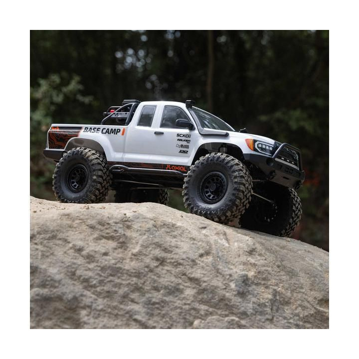 Axial SCX10 III Base Camp 4WD 1:10 RTR šedý
