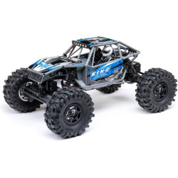 RC model auta Axial Capra 4WS 1:18 pro jízdu v terénu a překonávání překážek s jedinečným řízením všech kol 4WS. Trubková konstrukce, portálové nápravy, 4-bodové zavěšení náprav, LED světlomety, světelná lišta. Elektronika Spektrum. Vše pro provoz...