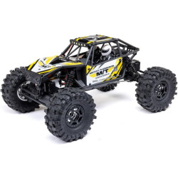 RC model auta Axial Capra 4WS 1:18 pro jízdu v terénu a překonávání překážek s jedinečným řízením všech kol 4WS. Trubková konstrukce, portálové nápravy, 4-bodové zavěšení náprav, LED světlomety, světelná lišta. Elektronika Spektrum. Vše pro provoz...