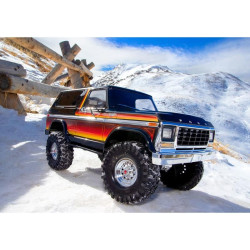Expediční RC model auta TRX-4 Ford Bronco 1979 je replikou skutečného vozu v měřítku 1:10. Nově s detailní bezsponkovou karoserií s klasickým vzhledem ze 70-80 let. Výborné šasi TRX-4, dálkově řízená 2rychlostní převodovka, uzávěrky diferenciálů a...