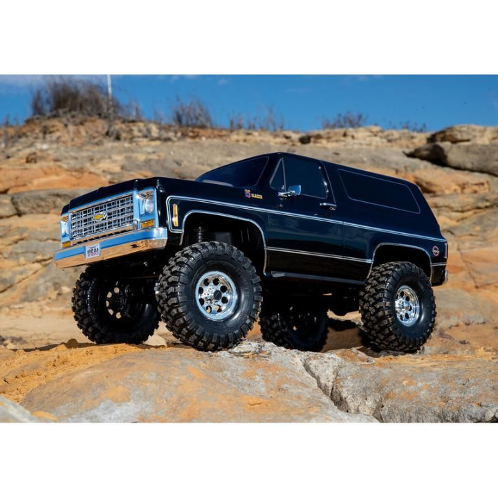 Traxxas TRX-4 Chevrolet K5 Blazer 1979 1:10 RTR červená