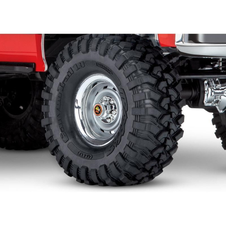 Traxxas TRX-4 Chevrolet K5 Blazer 1979 1:10 RTR červená
