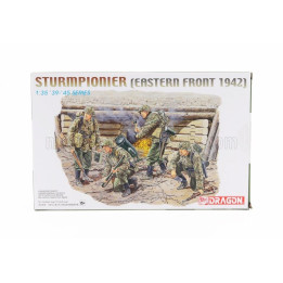 DRAGON ARMOR ACCESSORIES STURMPIONIER EASTERN FRONT MILITARY FIGURES 1942 1/35