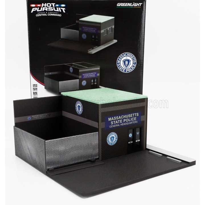 GREENLIGHT ACCESSORIES SET OFFICINA GARAGE MECHANIC'S CORNER PURSUIT CENTRAL COMMAND MASSACHUSETTS HIGHWAY PATROL STATION - BROW