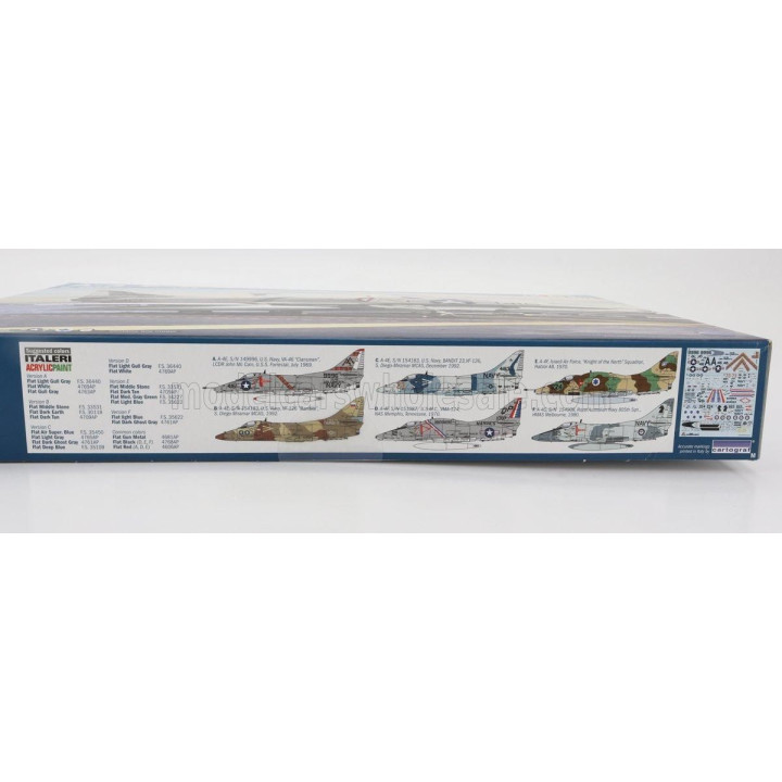ITALERI McDONNEL DOUGLAS A-4 E/F/G/ SKYHAWK MILITARY AIRPLANE 1955 1/48