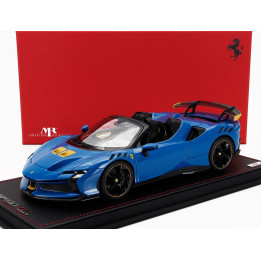 MR MODELS FERRARI SF90 XX STRADALE SPIDER 2024 - CON VETRINA - WITH SHOWCASE - AZZURRO DINO - LIGHT BLUE BLACK YELLOW 1/18