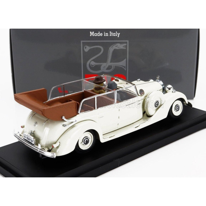 RIO MODELS MERCEDES BENZ 770K CABRIOLET 1938 WITH EVA BRAUN AND SS MILITARY GUARD FIGURES 1938 - WHITE 1/43
