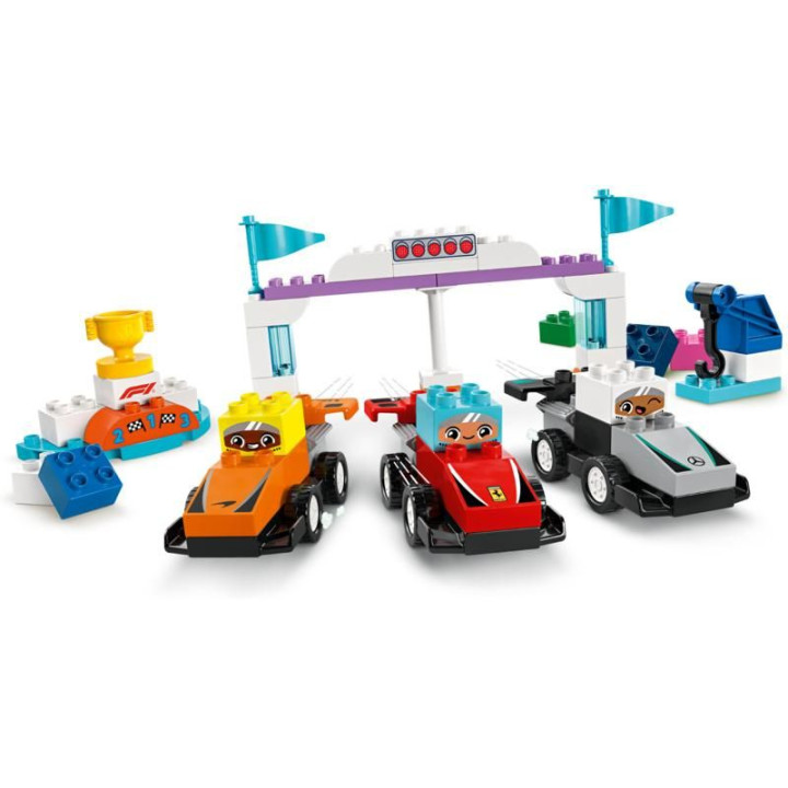 LEGO DUPLO - Závodní auta a řidiči týmu F1®