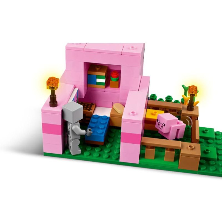 LEGO Minecraft - Domeček Prasátka