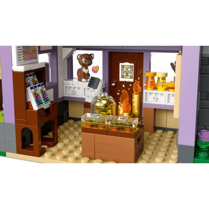 LEGO Friends - Dům včelařů a květinová zahrada