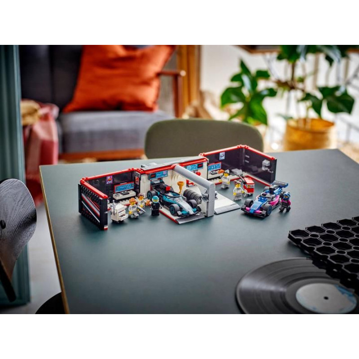 LEGO City - Garáž F1® a vozy Mercedes-AMG a Alpine