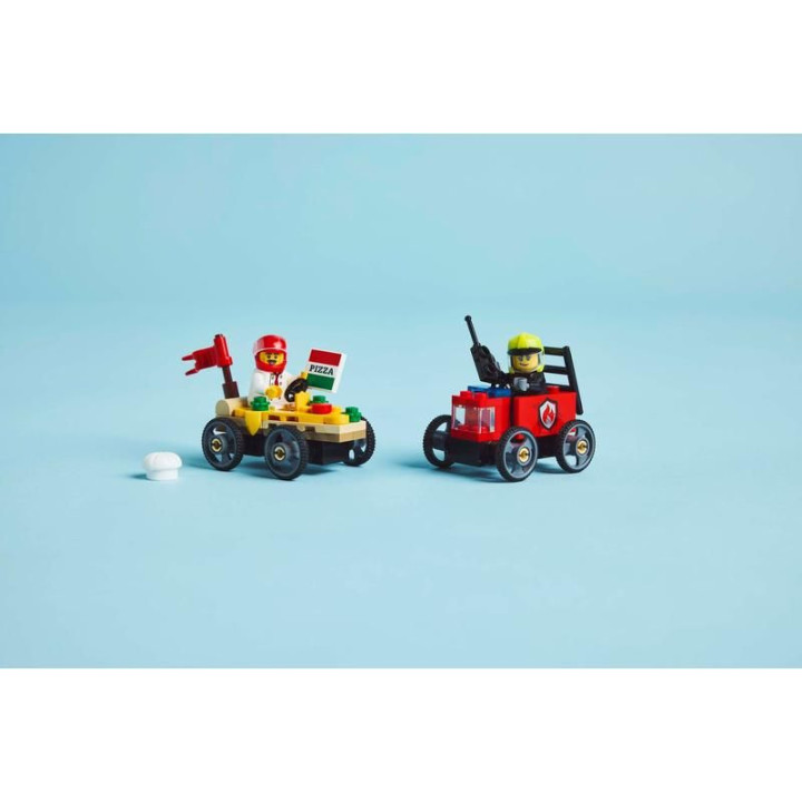 LEGO City - Závodní balíček: Rozvoz pizzy vs. hasičské auto