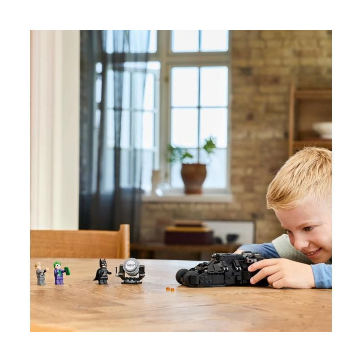 LEGO DC Batman - Batman™ Tumbler vs. Two-Face™ a Joker™