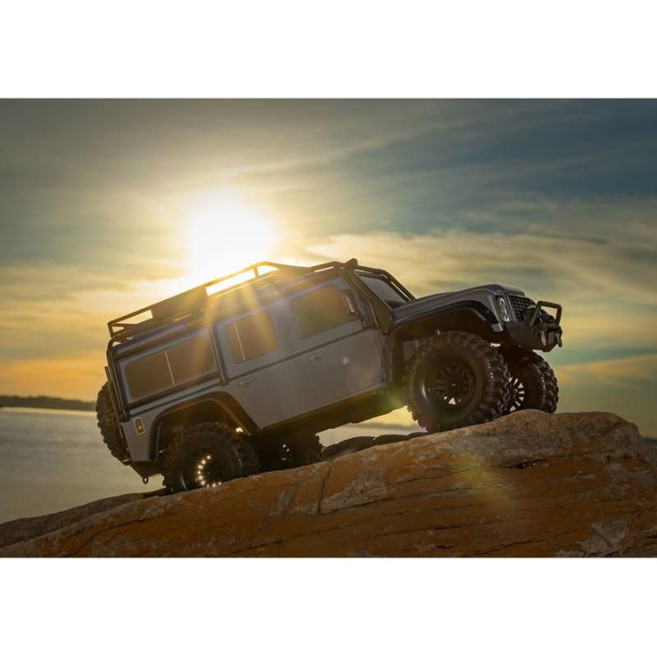 Traxxas TRX-4 Land Rover Defender 1:10 RTR stříbrný