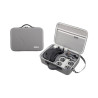 PU Shoulder Case for DJI Neo Motion Fly More Combo – Odolné ramenní pouzdro z kvalitního PU materiálu navržené pro DJI Neo Motion Fly More Combo. Poskytuje spolehlivou ochranu proti nárazům, prachu a vlhkosti, s promyšleným vnitřním uspořádáním a nastavitelným popruhem pro pohodlné nošení. Váha: 735g. Velikost: 340x255x120mm