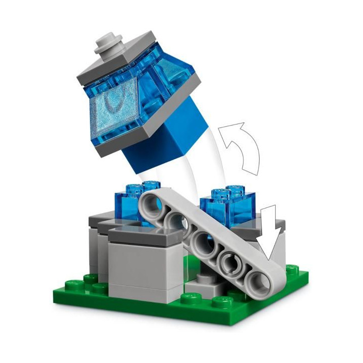 LEGO Minecraft - Balón v podobě ďasa a útok na vesnici