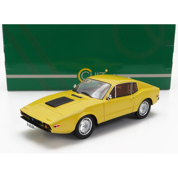 CULT SCALE MODELS SAAB SONNET III COUPE 1972 - YELLOW 1/18