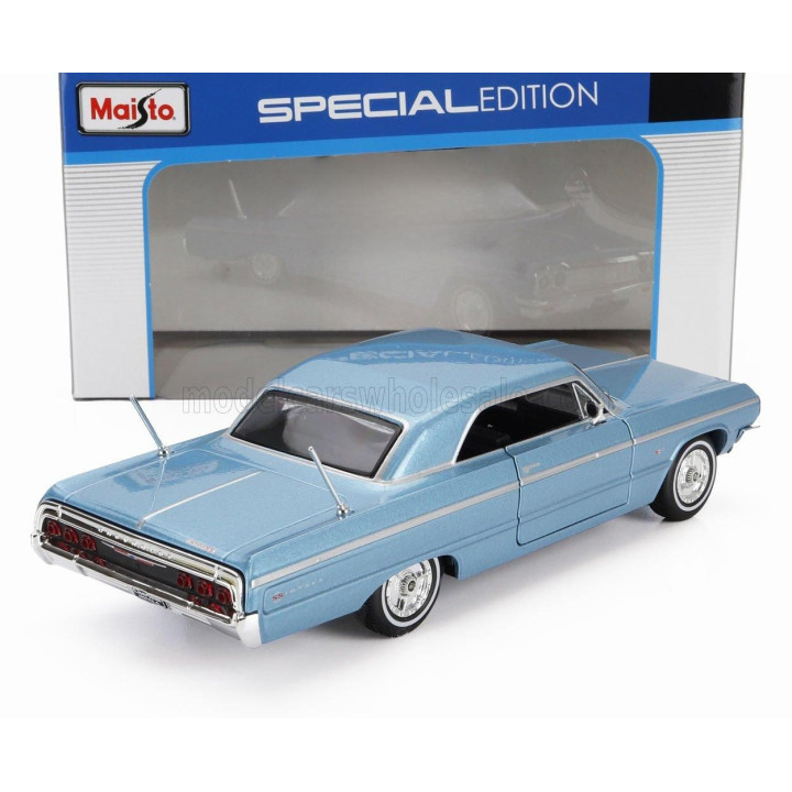 MAISTO CHEVROLET IMPALA SS 1964 - LIGHT BLUE 1/24