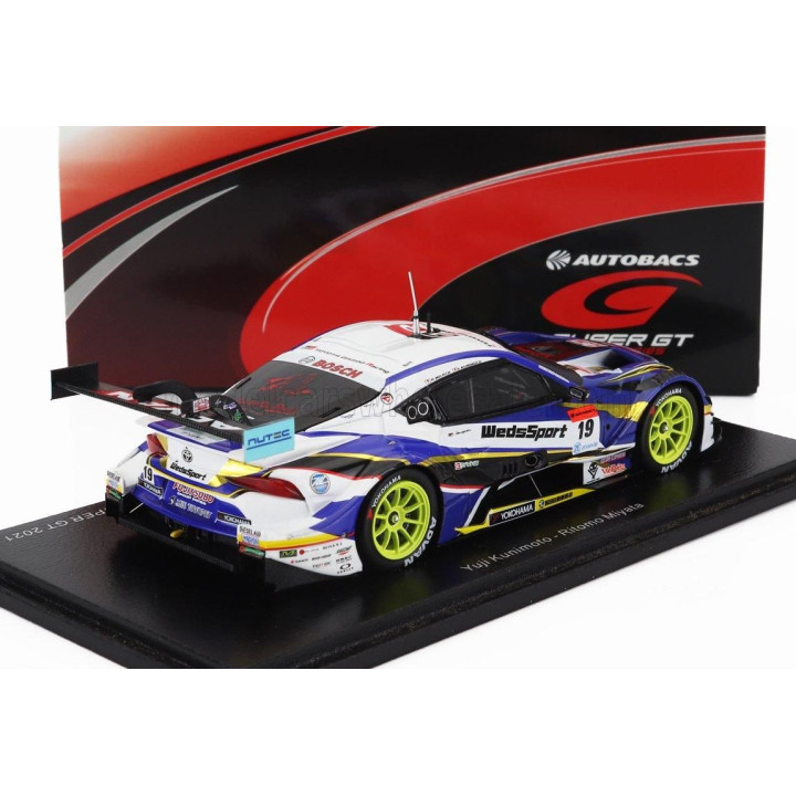 SPARK MODEL TOYOTA SUPRA GR TEAM WEDSSPORT BANDOH N 19 GT500 CLASS SUPER GT 2021 YUJI KUNIMOTO - RITOMO MIYATA - BLUE WHITE YELL