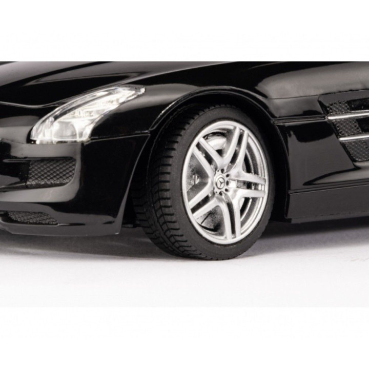 Carson 1:24 M.-Benz SLS AMG 2.4G 100% RTR čierny