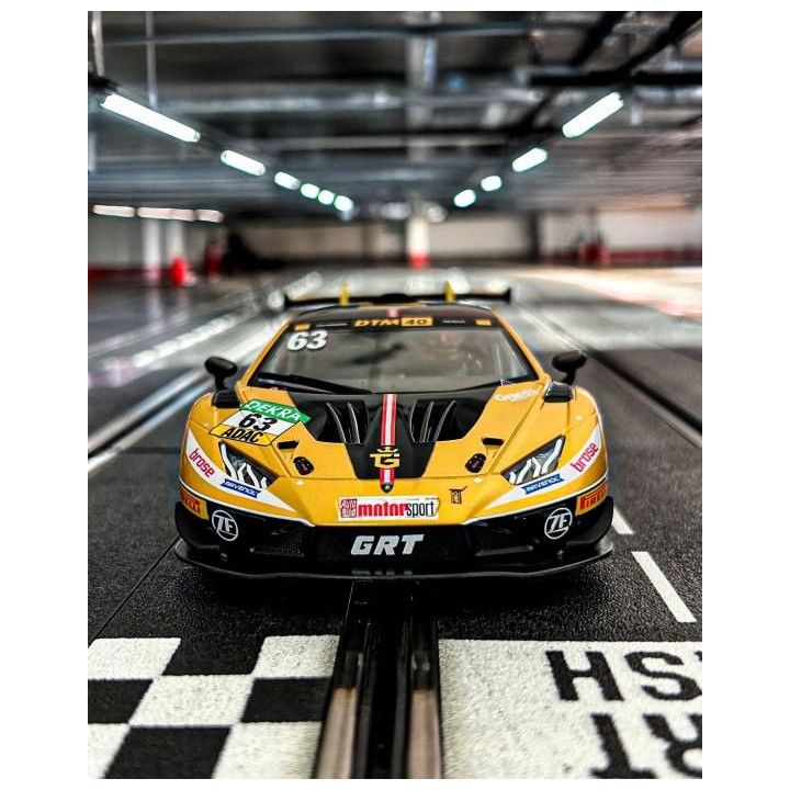 Auto Carrera D132 - 32058 Lamborghini Huracán GT3